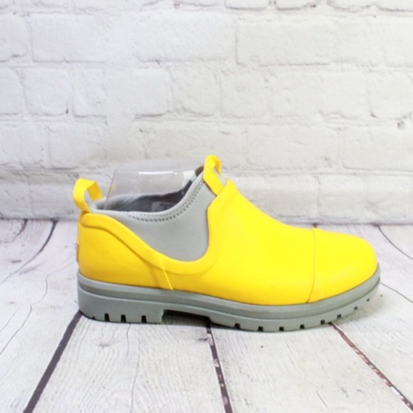 L.L. Bean Shoes - LL Bean Yellow Vulcanized Rubber Waterproof Rugged Wellie Shoes Size 7 M